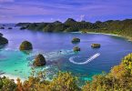 wayag raja ampat - Panduan Liburan YoExplore