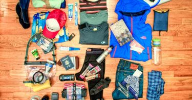 perlengkapan traveling backpacker - yoexplore, liburan keluarga - yoexplore.co.id