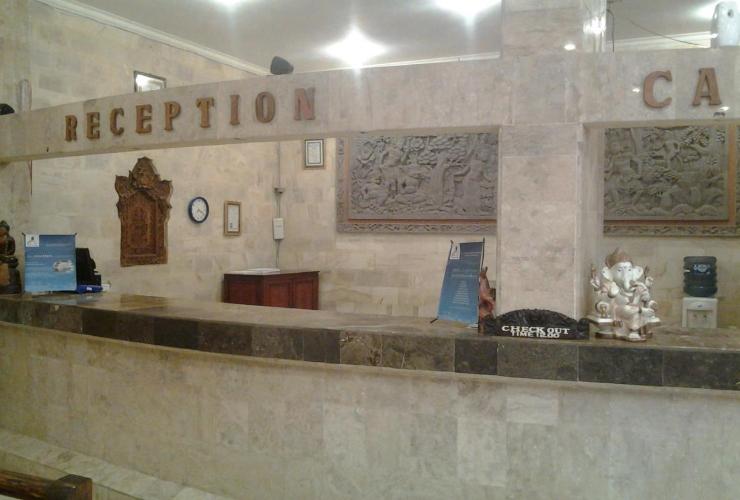 melka excelsior hotel - yoexplore.co.id