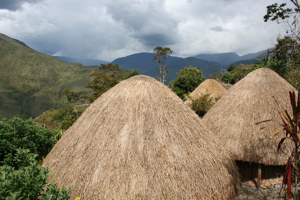 Destinasi Wisata Indah di Pulau Papua Indonesia Explore