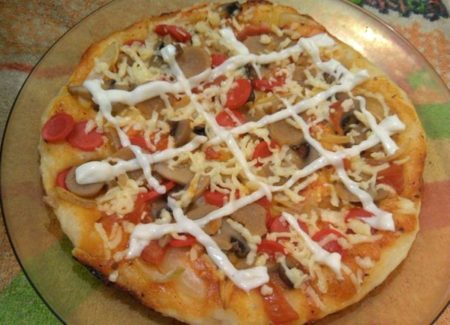 cara membuat pizza teflon - yoexplore, liburan keluarga - yoexplore.co.id