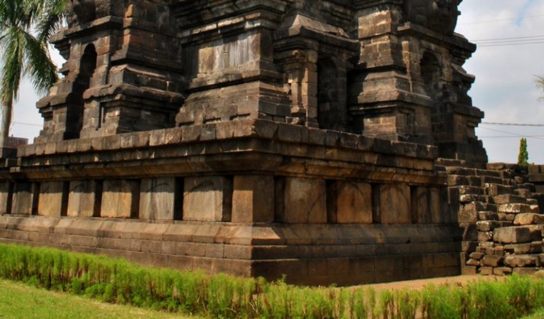 Cerita Traveling Ke Malang - 4 Destinasi Wisata Sejarah