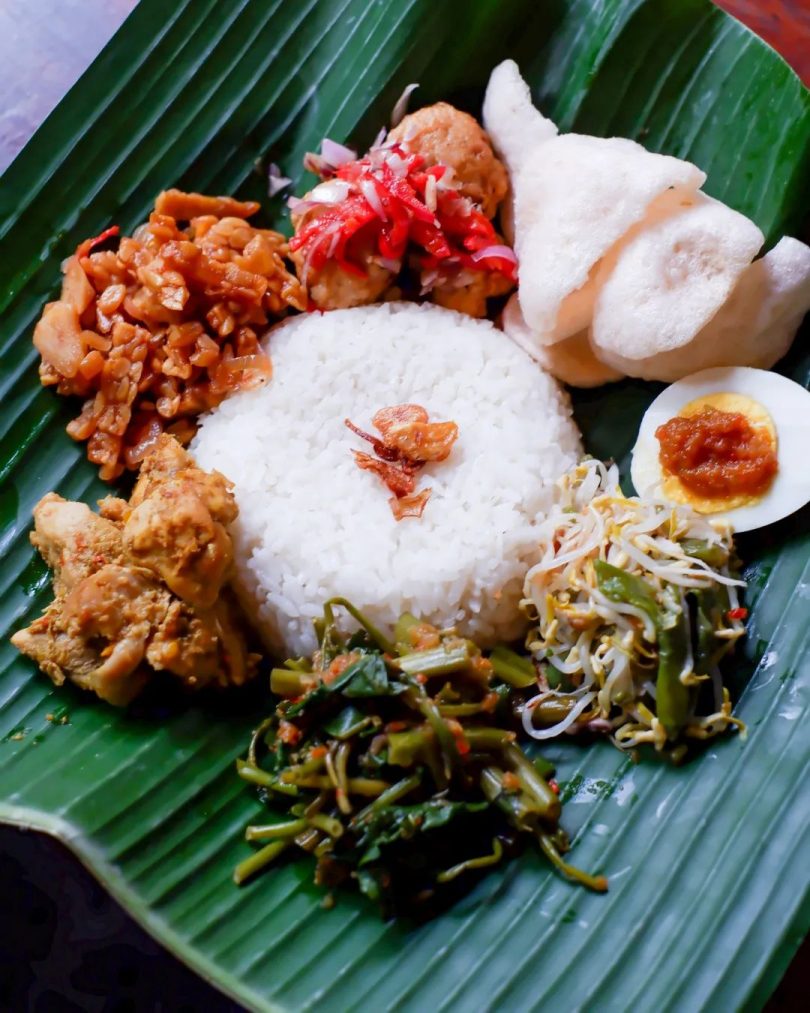 Unique Things To Do In Ubud - 7 Restaurants 