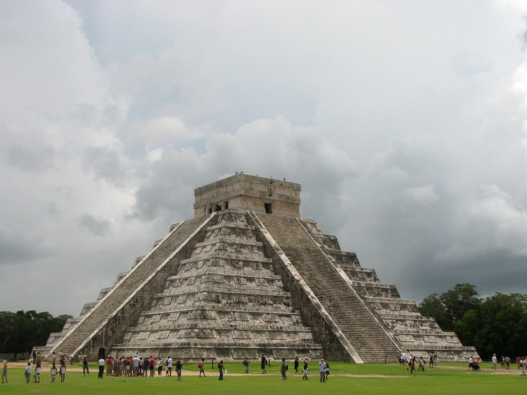 chichen- tza trips