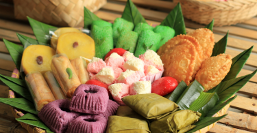 Aneka Kue Tradisional Nusantara